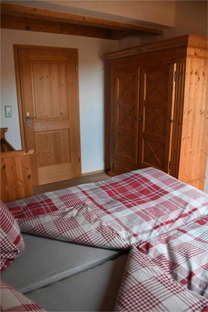 Ferienwohnung Glueck Saaldorf-Surheim Buitenkant foto